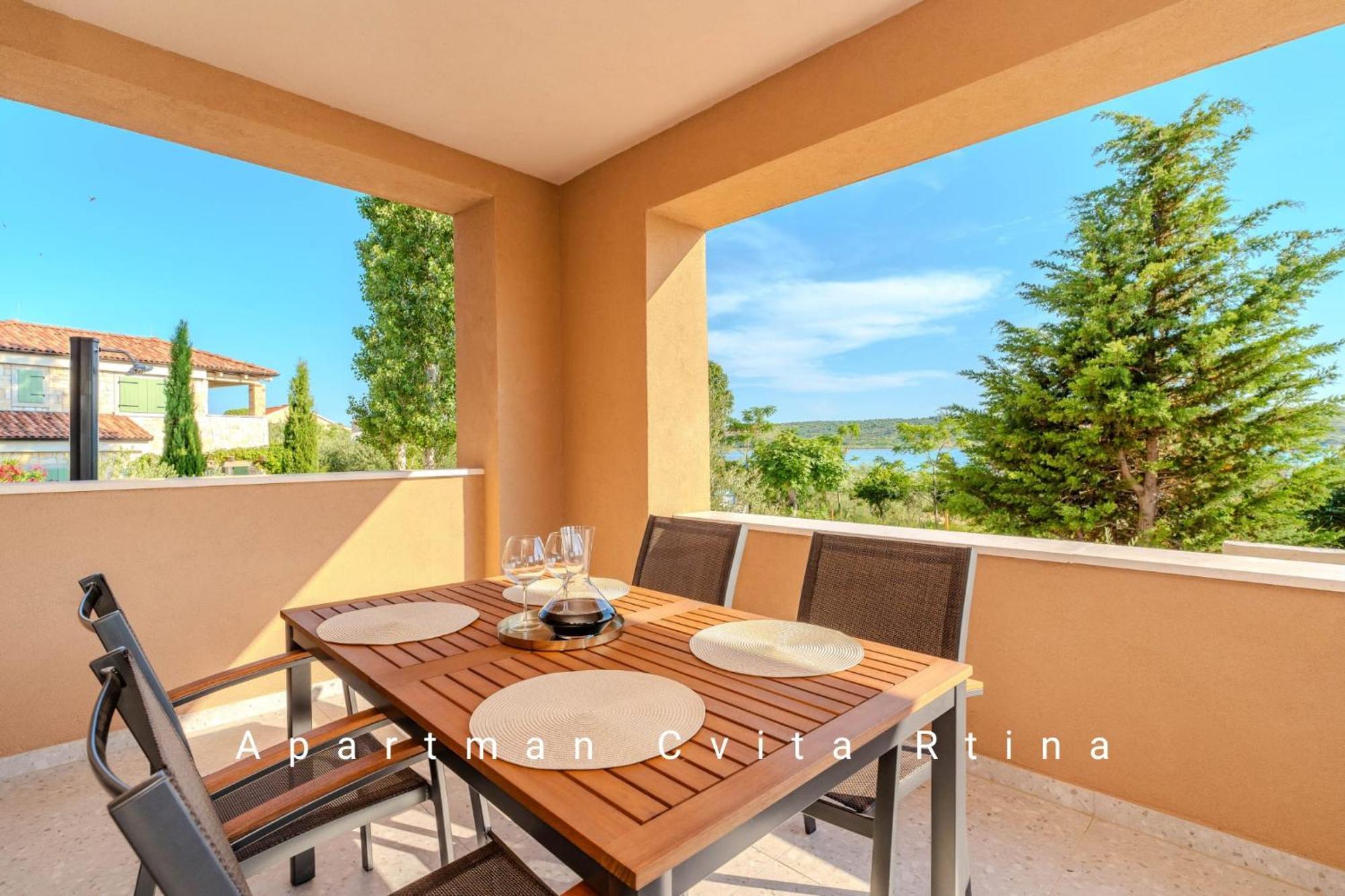 Apartman Cvita Rtina Exterior photo