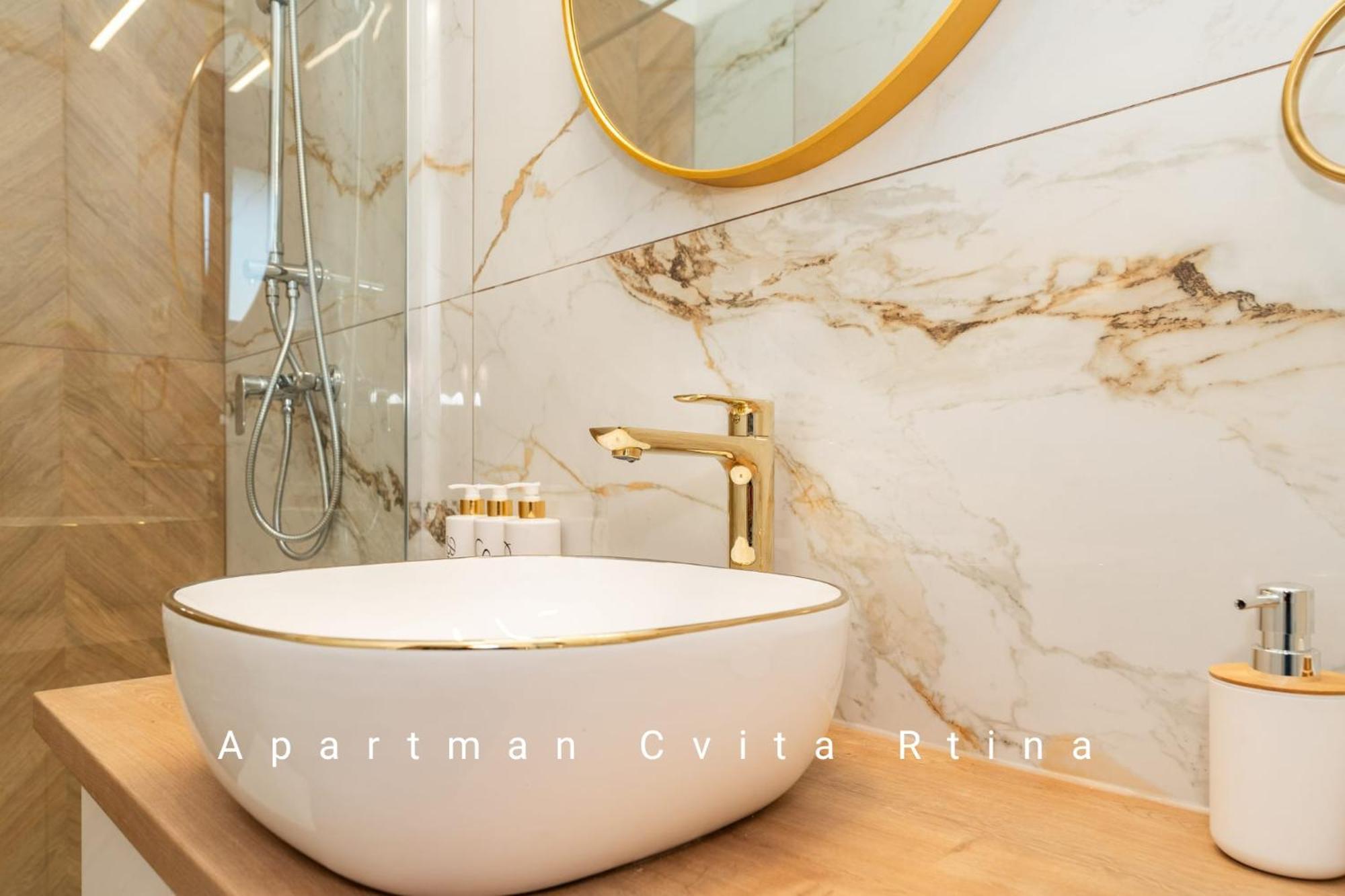 Apartman Cvita Rtina Exterior photo